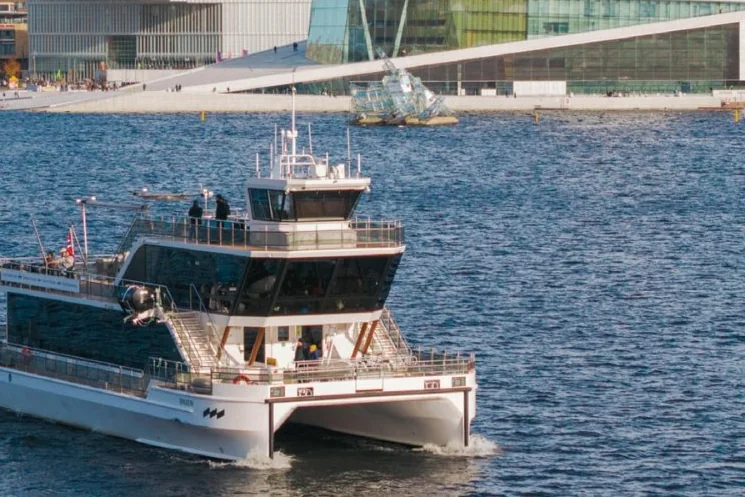 Guided Fjord Cruise on a Silent Boat